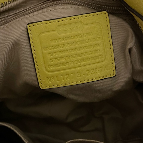 Coach yellow small duffel bag like new condition in duster - Picture 5 of 6